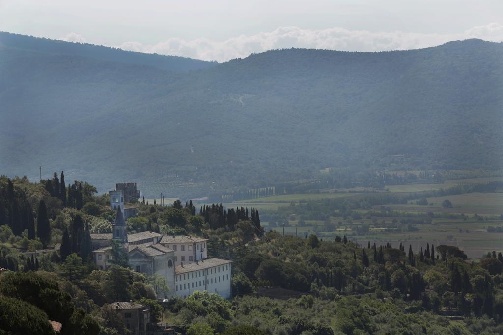 Appartamenti Belvedere Cortona Habitación foto